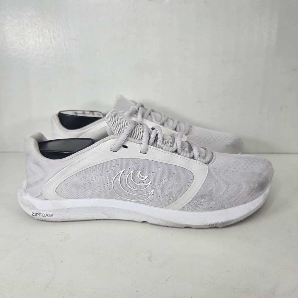 Topo Athletic Shoes Womens 7 White ST-5 Lightweight‎ Barefoot Sneakers Training